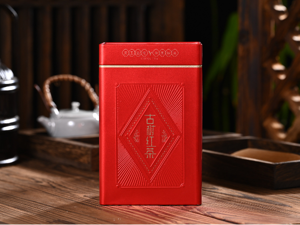 晚上喝紅茶好嗎？喝紅茶的最佳時期是什么時候？-葉片情茶業(yè)